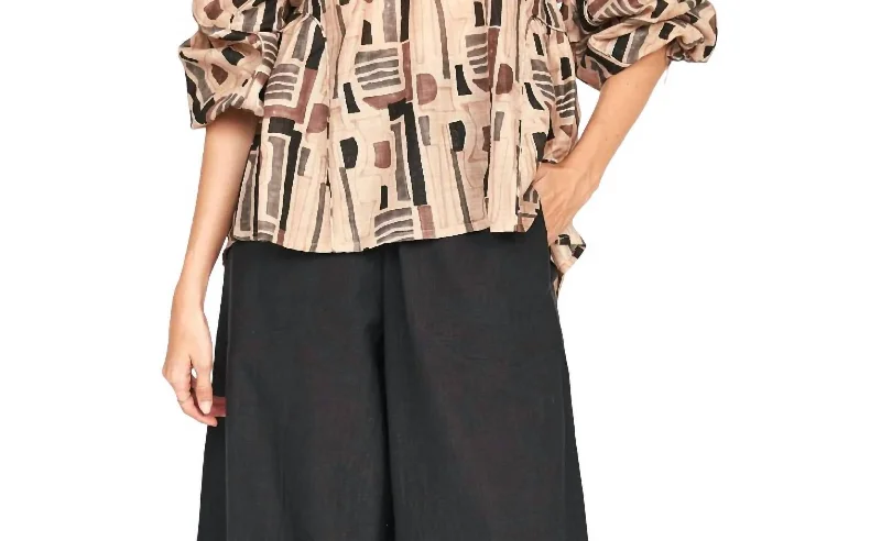 Sophisticated Style Petaluma Blouse In Sand Labyrinth