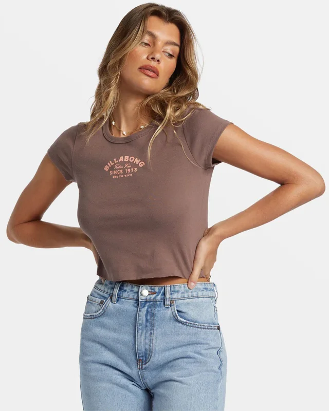 Must-Have Styles Feelin Free S/S T-Shirt