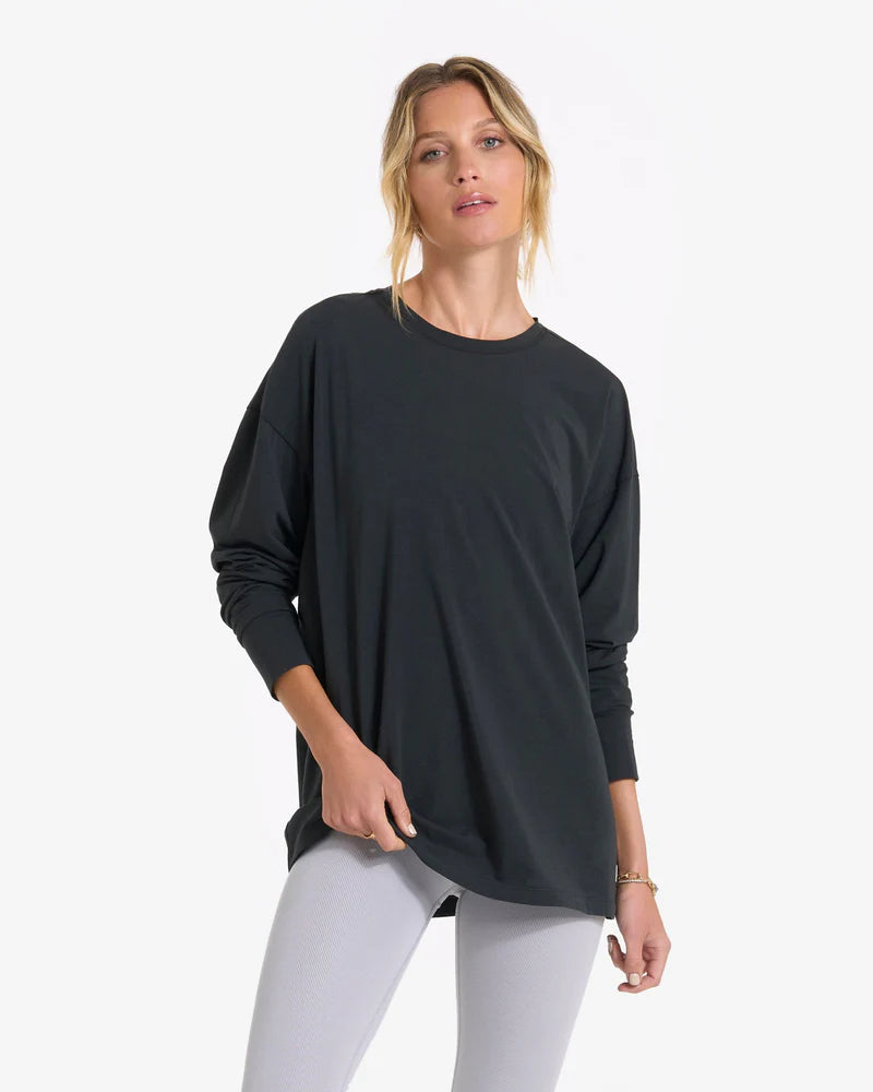 Trend Setting Wardrobe Vuori Long-Sleeve Feather Tee - Washed Black