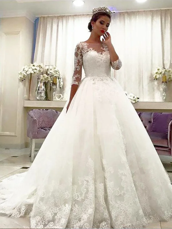 Clearance Event Ball Gown Tulle 3/4 Sleeves Bateau Lace Court Train Wedding Dresses