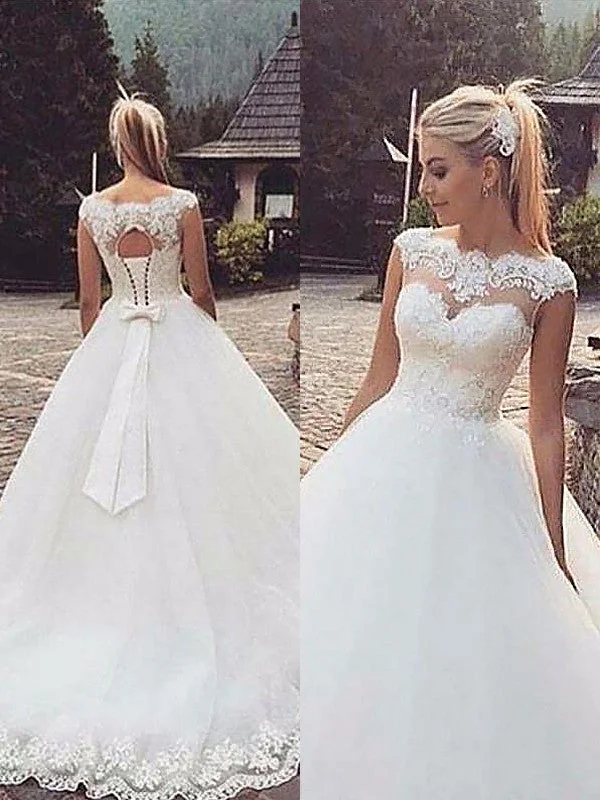 Chic Style, Always In Vogue Ball Gown Sleeveless Bateau Lace Tulle Court Train Wedding Dresses