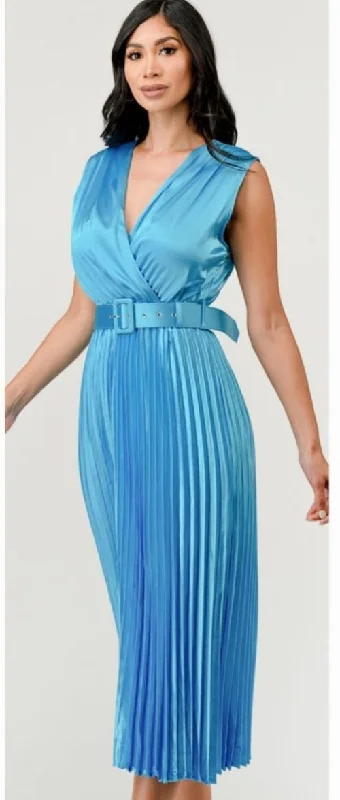 Special Offers, Don't Miss SKY SURPLICE V-NECK SLEEVELESS PLEATED HEM MIDI DRESS JD2069