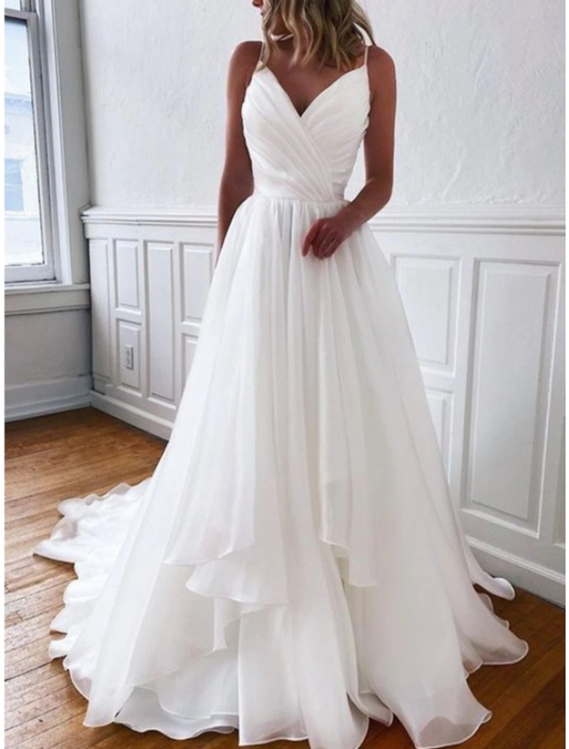 Latest Fashion for Women Casual Wedding Dresses Sheath / Column Camisole Sleeveless Court Train Chiffon Bridal Gowns With Pleats