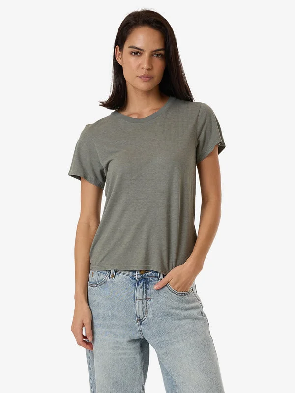 Classic Women's Fashion Thrills Hemp Everyday Tee - GREEN SMOKE