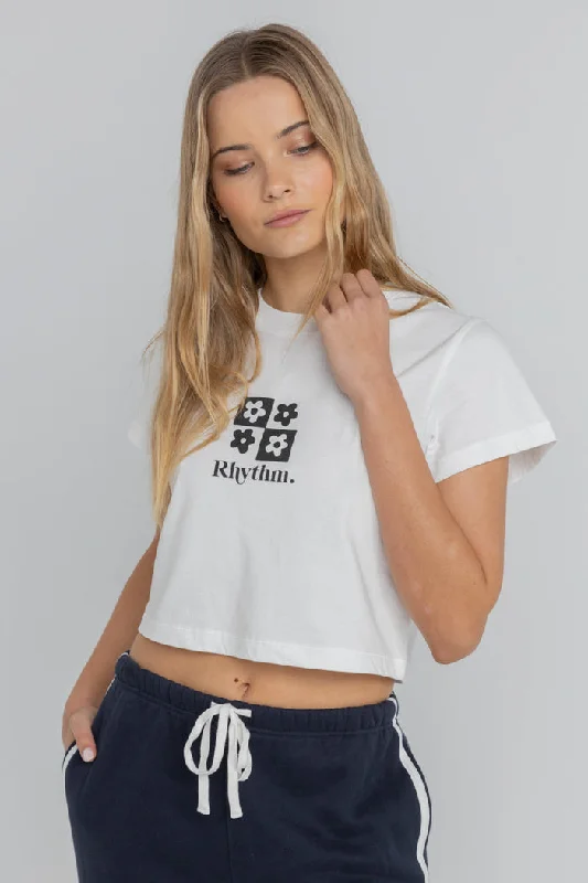 Glamorous Evening Wear Rhythm Flower Bed Cropped Tee - WHITE