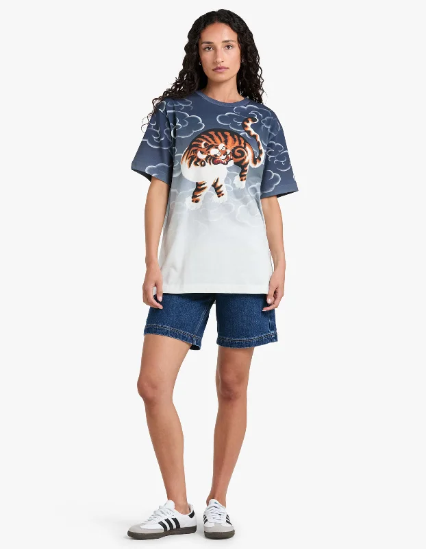 Sophisticated Fashion Cloud Tiger Oversized T-Shirt - Blue