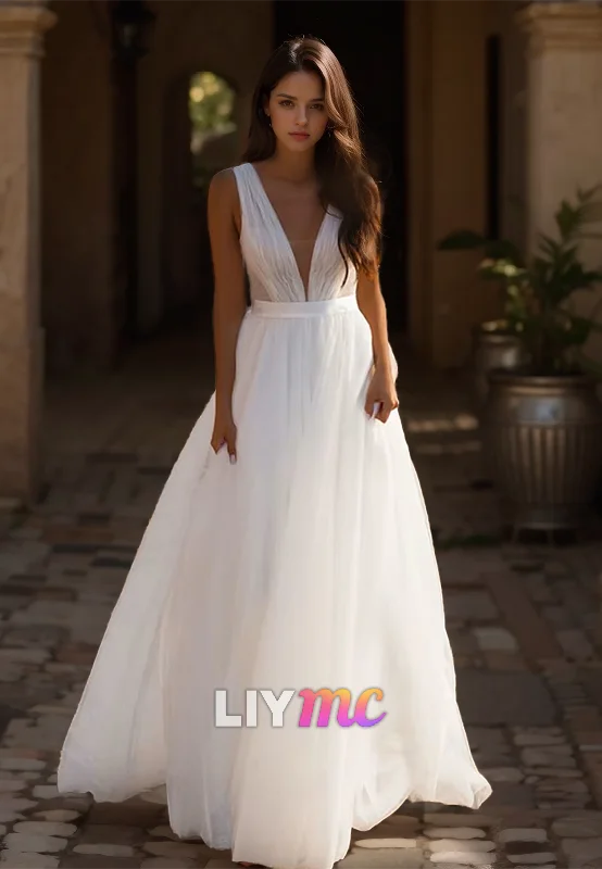 Timeless Elegance Redefined V-Neck Sleeveless Tulle Pleated A-Line Beach Wedding Dress