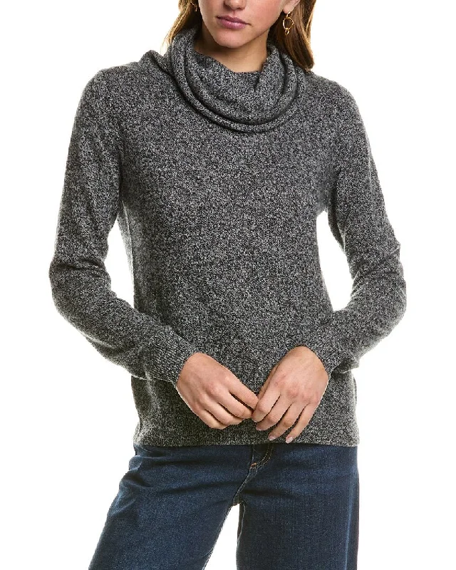 Stylish Everyday Clothing Kier + J Turtleneck Cashmere Sweater