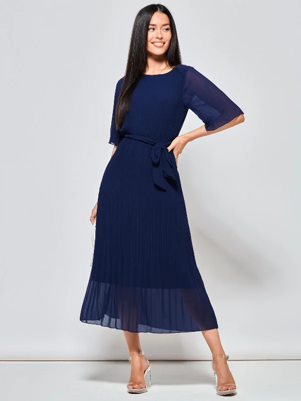 Trendy Women's Apparel for All Seasons Qynn Chiffon Pleated Maxi Dress, Navy