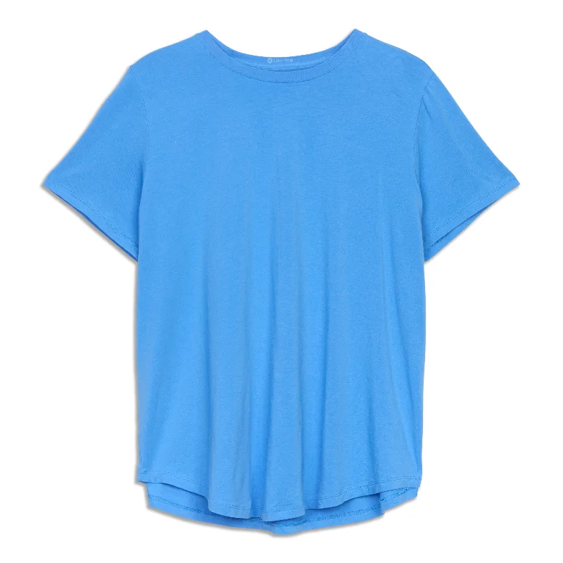 Versatile Outfits Love Crew Short Sleeve T-Shirt - Resale