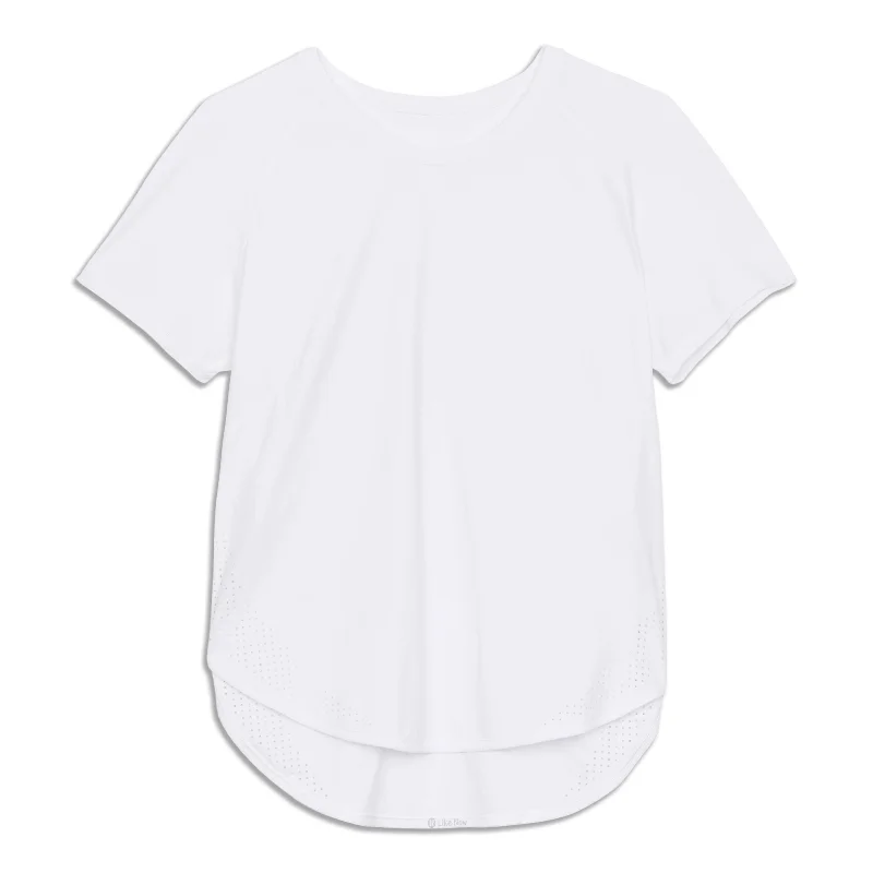 Effortless Style, Endless Impact UVP Run Short Sleeve Shirt - Resale